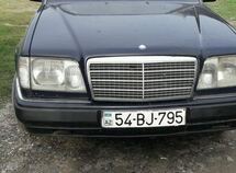 Mercedes E 200