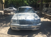 Mercedes C 180