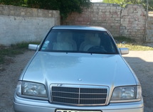 Mercedes C 180