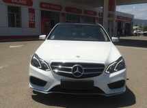 Mercedes E 220