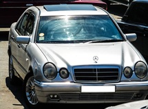 Mercedes E 200