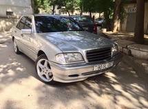 Mercedes C 240