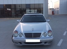 Mercedes E 220