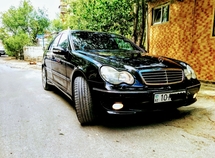 Mercedes C 320