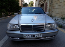 Mercedes C 200