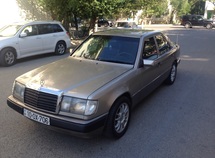 Mercedes E 200