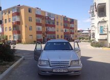 Mercedes C 180