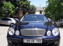 Mercedes E 240