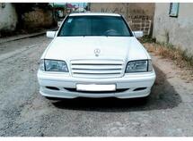 Mercedes C 200