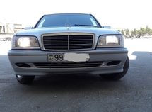 Mercedes C 200