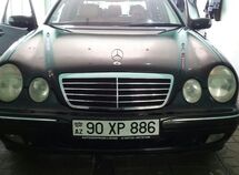 Mercedes E 240