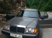 Mercedes E 200
