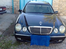 Mercedes E 200