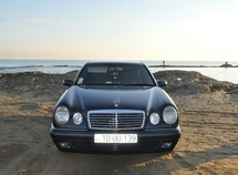Mercedes E 240