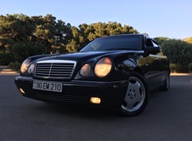 Mercedes E 240