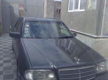 Mercedes C 180
