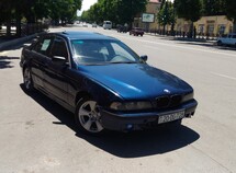 BMW 528