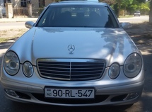 Mercedes E 240