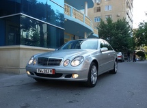 Mercedes E 200