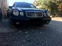 Mercedes E 200