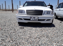 Mercedes C 230