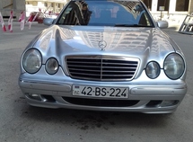 Mercedes E 240
