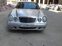 Mercedes E 240