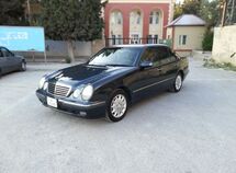 Mercedes E 240