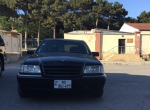 Mercedes C 230