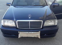 Mercedes C 180