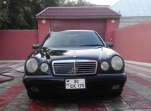Mercedes E 320