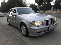 Mercedes C 240