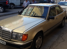 Mercedes E 260