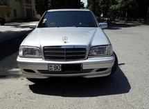 Mercedes C 180