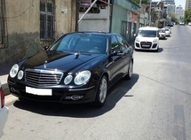 Mercedes E 200