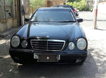 Mercedes E 220