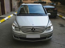 Mercedes B 180