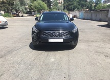 Infiniti FX35