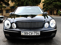 Mercedes E 220
