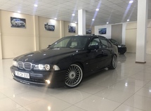 BMW Alpina B10