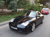 Porsche 911 Carrera 4