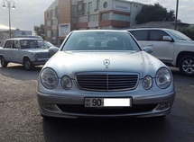 Mercedes E 320