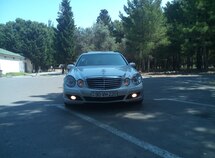 Mercedes E 220