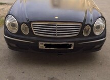 Mercedes E 220