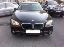 BMW 750