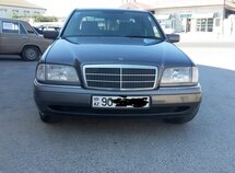 Mercedes C 180