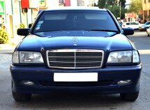 Mercedes C 180