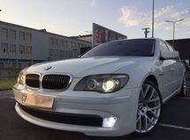 BMW 750