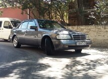 Mercedes C 180