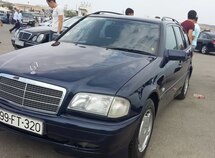 Mercedes C 180